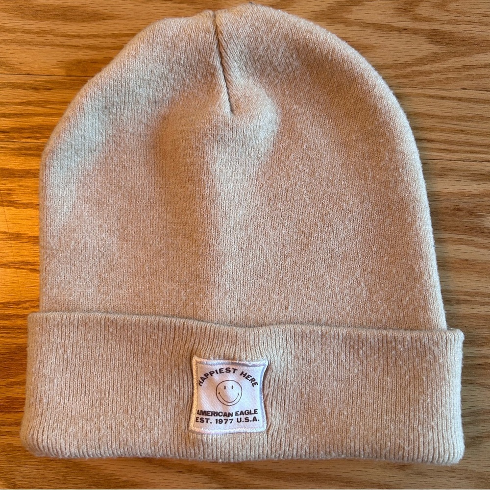 American Eagle AE Smiley Tan Beanie